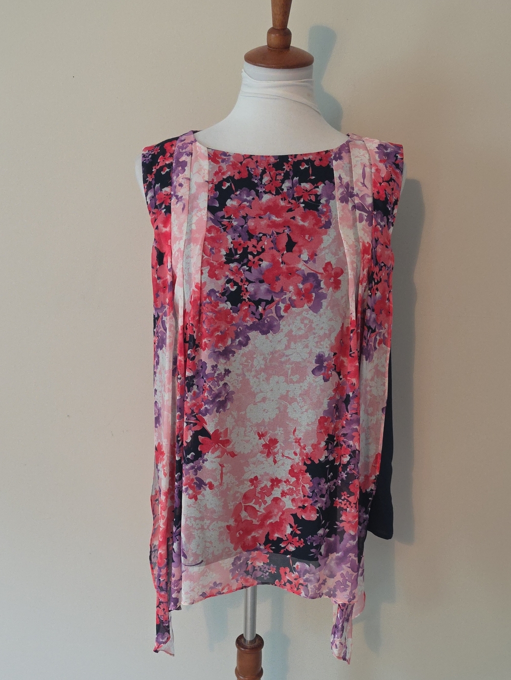 Tahari Floral Sleeveless Layered Tunic Top - Pink & Purple Brand New
